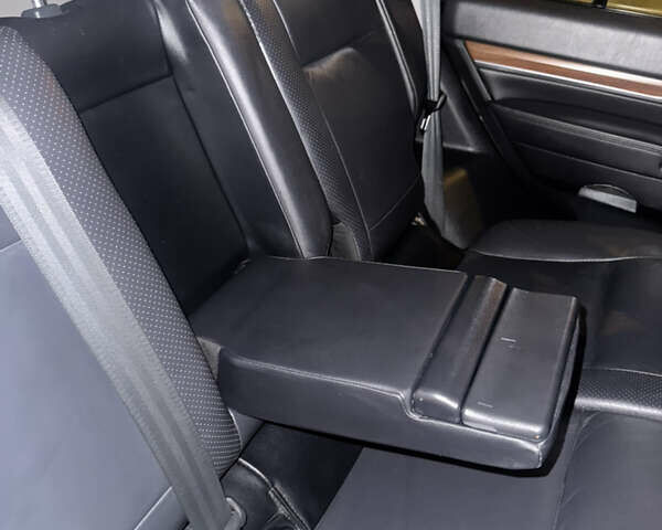 Чорний Міцубісі Паджеро Вагон, об'ємом двигуна 3.2 л та пробігом 164 тис. км за 20000 $, фото 3 на Automoto.ua