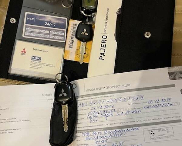 Черный Мицубиси Паджеро Вагон, объемом двигателя 3.2 л и пробегом 80 тыс. км за 25000 $, фото 10 на Automoto.ua