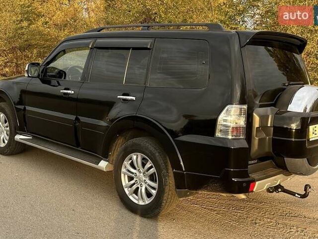 Черный Мицубиси Паджеро Вагон, объемом двигателя 3.2 л и пробегом 80 тыс. км за 25000 $, фото 3 на Automoto.ua