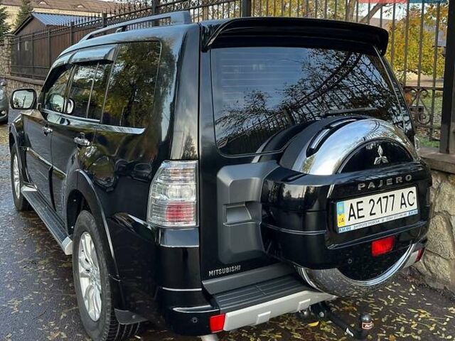 Черный Мицубиси Паджеро Вагон, объемом двигателя 3.2 л и пробегом 80 тыс. км за 25000 $, фото 1 на Automoto.ua