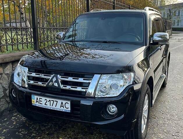 Черный Мицубиси Паджеро Вагон, объемом двигателя 3.2 л и пробегом 80 тыс. км за 25000 $, фото 2 на Automoto.ua