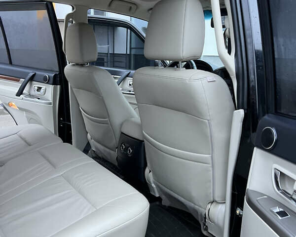 Черный Мицубиси Паджеро Вагон, объемом двигателя 3.2 л и пробегом 117 тыс. км за 18500 $, фото 59 на Automoto.ua