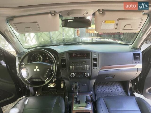 Чорний Міцубісі Паджеро Вагон, об'ємом двигуна 3.2 л та пробігом 57 тис. км за 24000 $, фото 2 на Automoto.ua