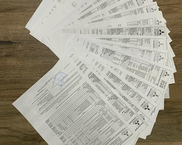 Чорний Міцубісі Паджеро Вагон, об'ємом двигуна 3.2 л та пробігом 174 тис. км за 21500 $, фото 16 на Automoto.ua