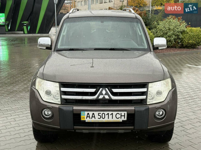 Мицубиси Паджеро Вагон 2010 в Киеве на Automoto.ua Коричневый Мицубиси Паджеро Вагон, объемом двигателя 3 л и пробегом 154 тыс. км за 12750 $, фото 3 на Automoto.ua