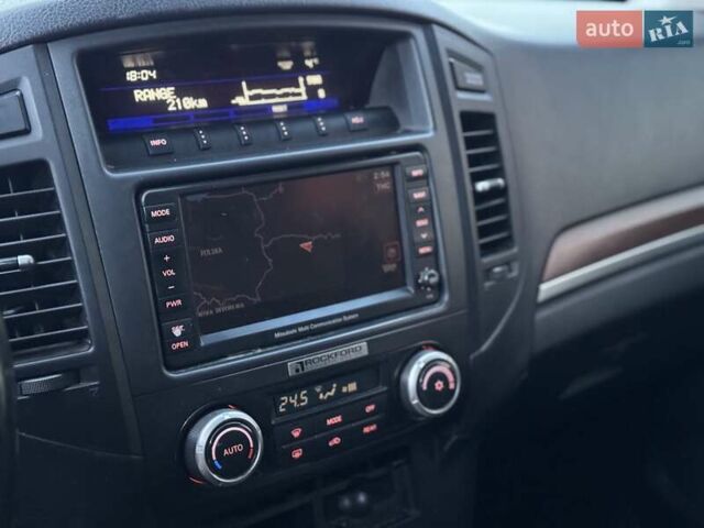 Коричневий Міцубісі Паджеро Вагон, об'ємом двигуна 3.2 л та пробігом 234 тис. км за 13900 $, фото 31 на Automoto.ua