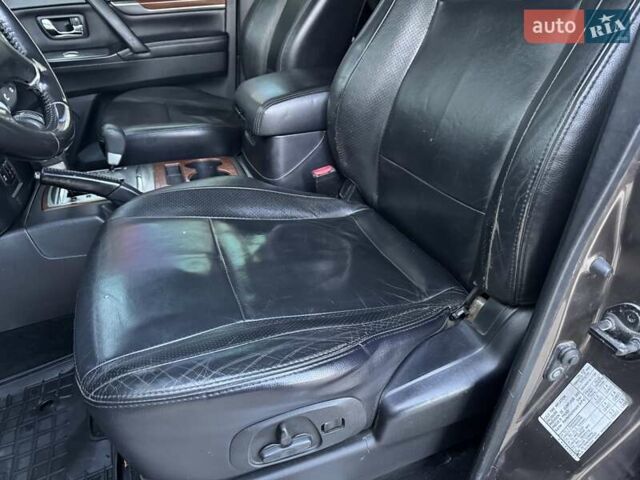 Коричневий Міцубісі Паджеро Вагон, об'ємом двигуна 3.2 л та пробігом 234 тис. км за 13900 $, фото 37 на Automoto.ua