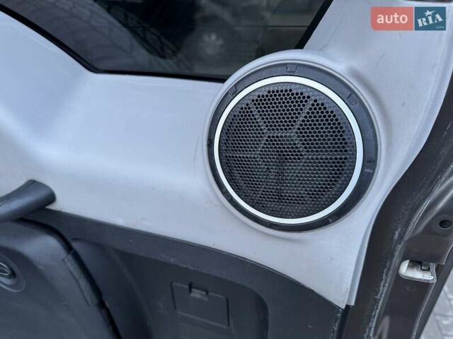 Коричневий Міцубісі Паджеро Вагон, об'ємом двигуна 3.2 л та пробігом 234 тис. км за 13900 $, фото 71 на Automoto.ua