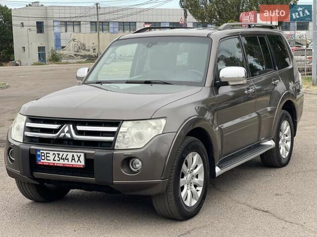 Коричневый Мицубиси Паджеро Вагон, объемом двигателя 3.2 л и пробегом 212 тыс. км за 12999 $, фото 4 на Automoto.ua