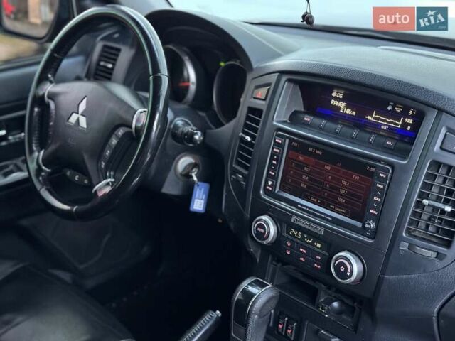 Коричневий Міцубісі Паджеро Вагон, об'ємом двигуна 3.2 л та пробігом 234 тис. км за 13900 $, фото 6 на Automoto.ua