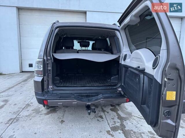 Коричневий Міцубісі Паджеро Вагон, об'ємом двигуна 3.2 л та пробігом 234 тис. км за 13900 $, фото 70 на Automoto.ua