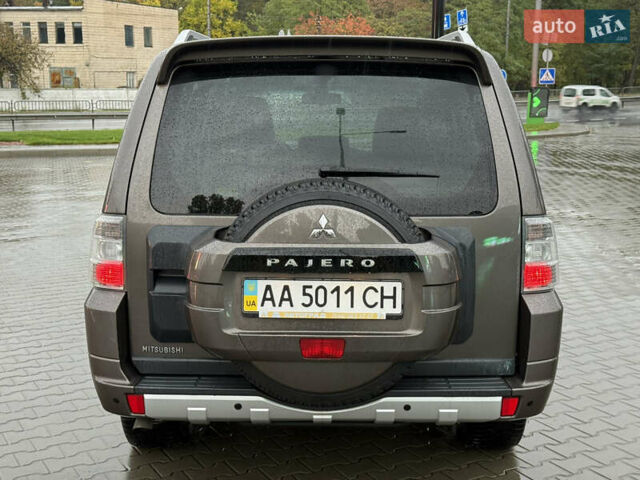 Мицубиси Паджеро Вагон 2010 в Киеве на Automoto.ua Коричневый Мицубиси Паджеро Вагон, объемом двигателя 3 л и пробегом 154 тыс. км за 12750 $, фото 6 на Automoto.ua