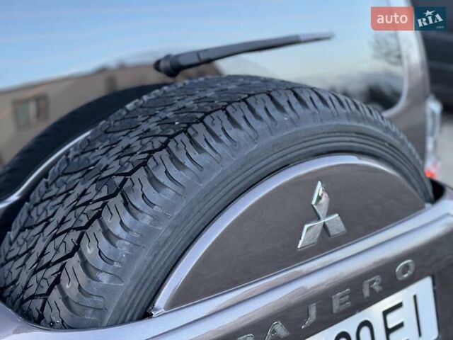 Коричневий Міцубісі Паджеро Вагон, об'ємом двигуна 3.2 л та пробігом 234 тис. км за 13900 $, фото 29 на Automoto.ua