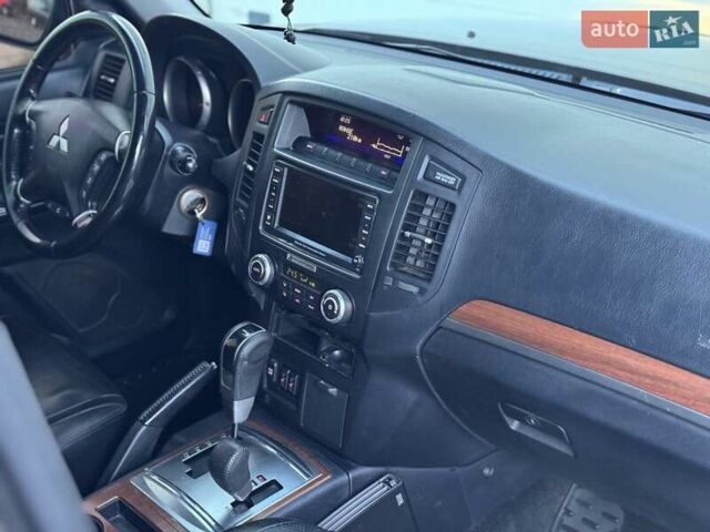 Коричневий Міцубісі Паджеро Вагон, об'ємом двигуна 3.2 л та пробігом 234 тис. км за 13900 $, фото 39 на Automoto.ua