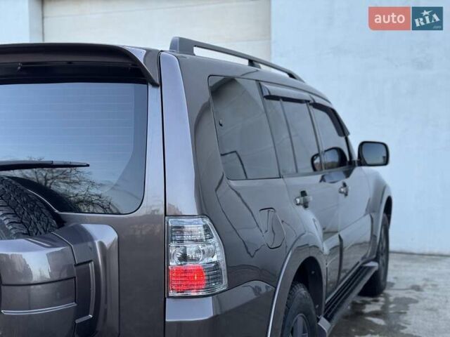 Коричневий Міцубісі Паджеро Вагон, об'ємом двигуна 3.2 л та пробігом 234 тис. км за 13900 $, фото 27 на Automoto.ua