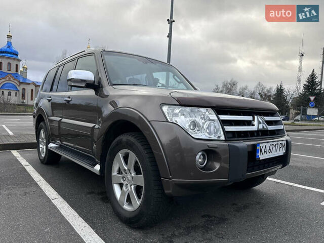 Коричневий Міцубісі Паджеро Вагон, об'ємом двигуна 3.83 л та пробігом 100 тис. км за 19900 $, фото 2 на Automoto.ua