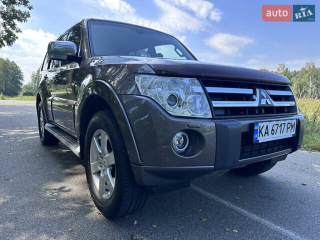 Коричневый Мицубиси Паджеро Вагон, объемом двигателя 3.83 л и пробегом 100 тыс. км за 19900 $, фото 11 на Automoto.ua