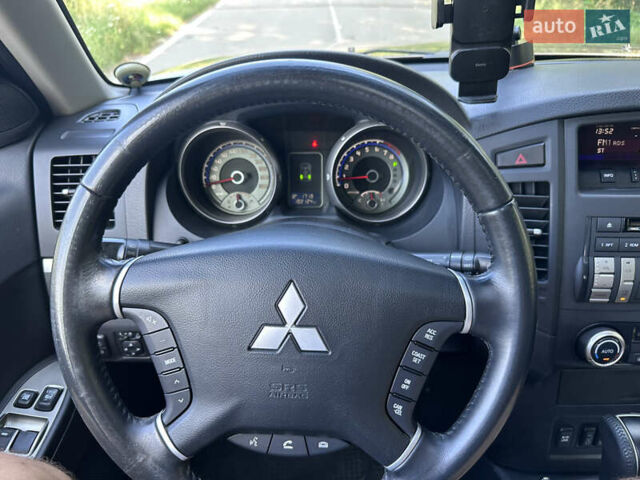 Коричневый Мицубиси Паджеро Вагон, объемом двигателя 3.83 л и пробегом 100 тыс. км за 19900 $, фото 35 на Automoto.ua