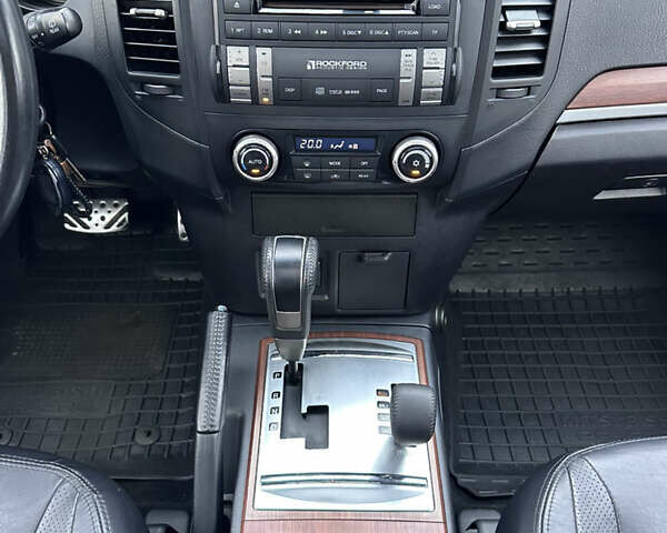 Коричневий Міцубісі Паджеро Вагон, об'ємом двигуна 3.83 л та пробігом 100 тис. км за 19900 $, фото 37 на Automoto.ua