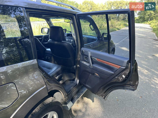 Коричневый Мицубиси Паджеро Вагон, объемом двигателя 3.83 л и пробегом 100 тыс. км за 19900 $, фото 55 на Automoto.ua