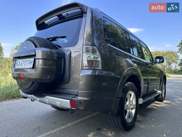 Коричневый Мицубиси Паджеро Вагон, объемом двигателя 3.83 л и пробегом 100 тыс. км за 19900 $, фото 15 на Automoto.ua