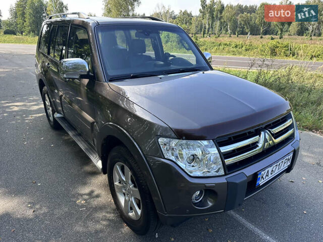 Коричневый Мицубиси Паджеро Вагон, объемом двигателя 3.83 л и пробегом 100 тыс. км за 19900 $, фото 7 на Automoto.ua