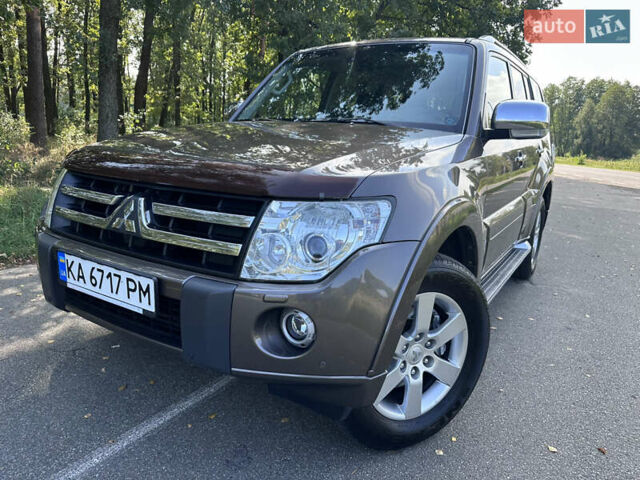 Коричневый Мицубиси Паджеро Вагон, объемом двигателя 3.83 л и пробегом 100 тыс. км за 19900 $, фото 9 на Automoto.ua