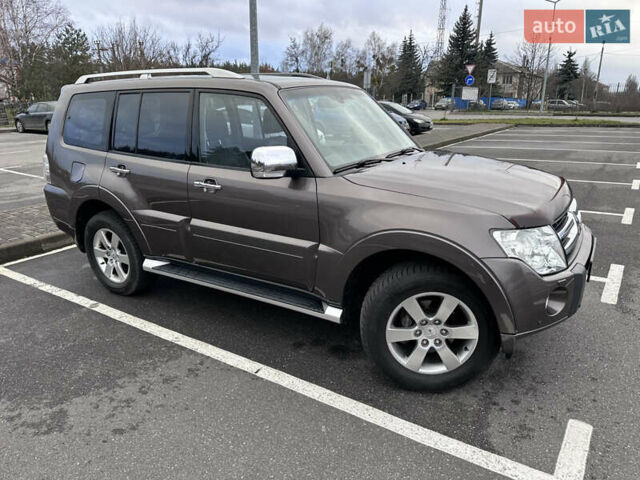 Коричневий Міцубісі Паджеро Вагон, об'ємом двигуна 3.83 л та пробігом 100 тис. км за 19900 $, фото 13 на Automoto.ua