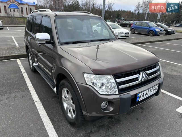 Коричневий Міцубісі Паджеро Вагон, об'ємом двигуна 3.83 л та пробігом 100 тис. км за 19900 $, фото 3 на Automoto.ua