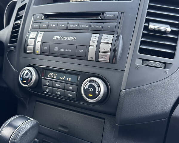 Коричневий Міцубісі Паджеро Вагон, об'ємом двигуна 3.83 л та пробігом 100 тис. км за 19900 $, фото 43 на Automoto.ua