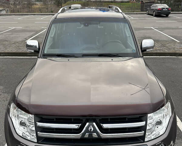 Коричневий Міцубісі Паджеро Вагон, об'ємом двигуна 3.83 л та пробігом 100 тис. км за 19900 $, фото 5 на Automoto.ua