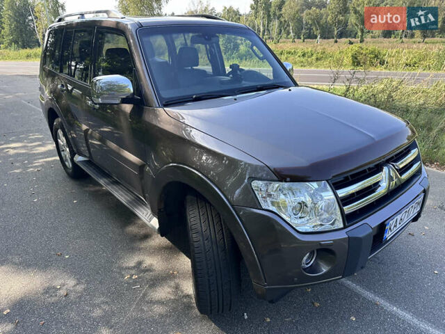 Коричневый Мицубиси Паджеро Вагон, объемом двигателя 3.83 л и пробегом 100 тыс. км за 19900 $, фото 10 на Automoto.ua