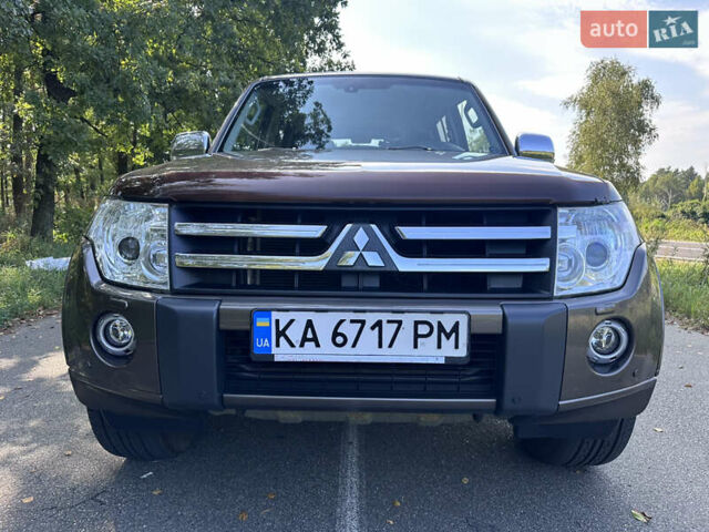 Коричневый Мицубиси Паджеро Вагон, объемом двигателя 3.83 л и пробегом 100 тыс. км за 19900 $, фото 5 на Automoto.ua