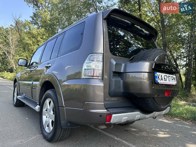 Коричневый Мицубиси Паджеро Вагон, объемом двигателя 3.83 л и пробегом 100 тыс. км за 19900 $, фото 25 на Automoto.ua