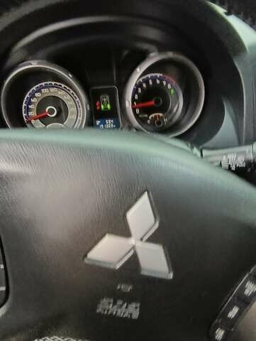 Червоний Міцубісі Паджеро Вагон, об'ємом двигуна 3.8 л та пробігом 192 тис. км за 15400 $, фото 29 на Automoto.ua