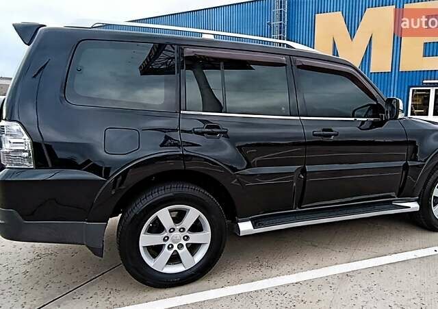 Червоний Міцубісі Паджеро Вагон, об'ємом двигуна 3.8 л та пробігом 192 тис. км за 15400 $, фото 23 на Automoto.ua