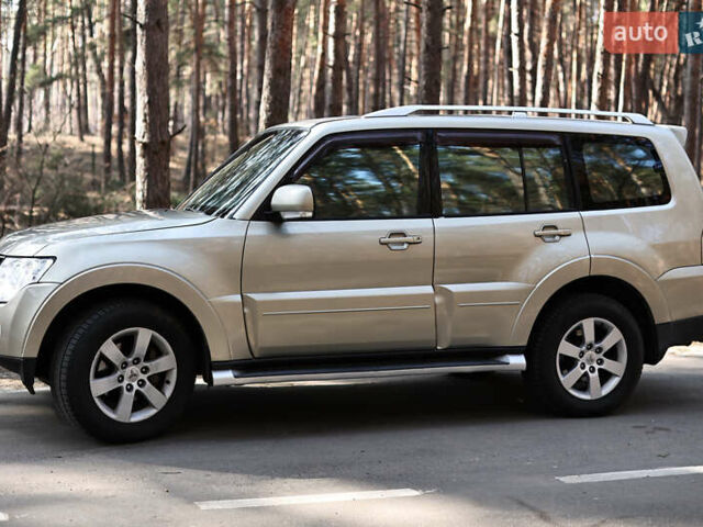 Міцубісі Паджеро Вагон, об'ємом двигуна 3.2 л та пробігом 426 тис. км за 10000 $, фото 15 на Automoto.ua