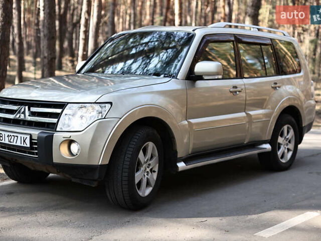 Міцубісі Паджеро Вагон, об'ємом двигуна 3.2 л та пробігом 426 тис. км за 10000 $, фото 8 на Automoto.ua