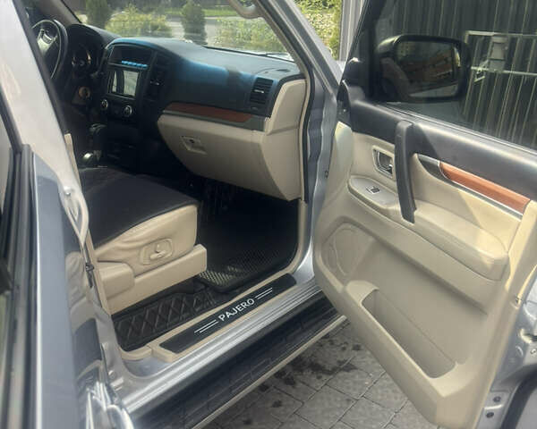 Мицубиси Паджеро Вагон, объемом двигателя 3 л и пробегом 250 тыс. км за 11700 $, фото 10 на Automoto.ua