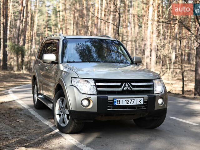 Міцубісі Паджеро Вагон, об'ємом двигуна 3.2 л та пробігом 426 тис. км за 10000 $, фото 16 на Automoto.ua