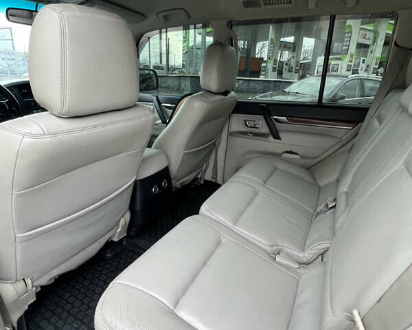 Мицубиси Паджеро Вагон, объемом двигателя 2.97 л и пробегом 228 тыс. км за 10300 $, фото 21 на Automoto.ua