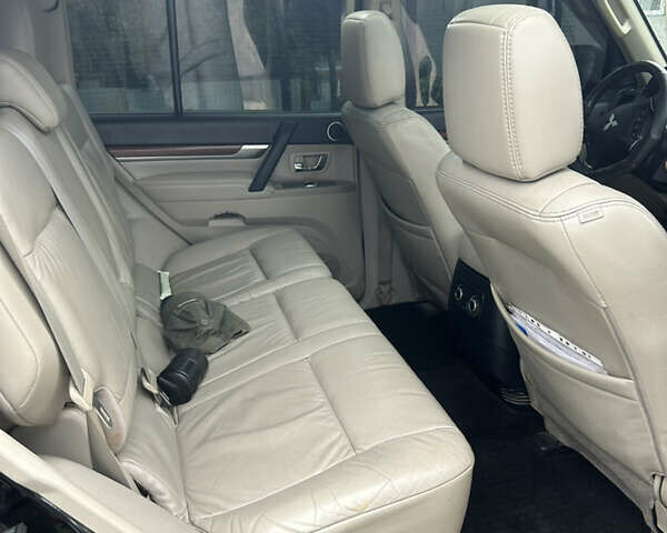 Мицубиси Паджеро Вагон, объемом двигателя 3.8 л и пробегом 330 тыс. км за 10900 $, фото 23 на Automoto.ua