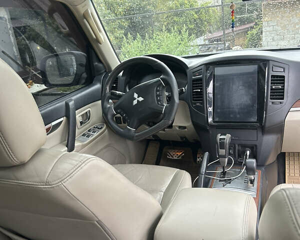 Мицубиси Паджеро Вагон, объемом двигателя 3.8 л и пробегом 330 тыс. км за 10900 $, фото 21 на Automoto.ua