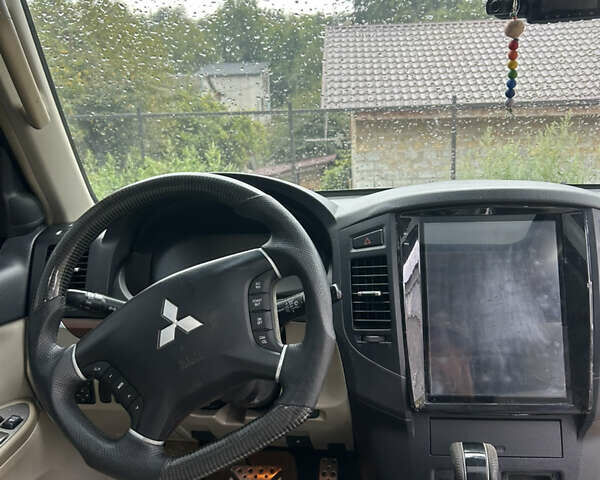 Мицубиси Паджеро Вагон, объемом двигателя 3.8 л и пробегом 330 тыс. км за 10900 $, фото 22 на Automoto.ua