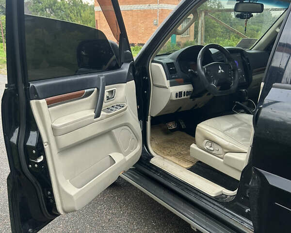 Мицубиси Паджеро Вагон, объемом двигателя 3.8 л и пробегом 330 тыс. км за 10900 $, фото 14 на Automoto.ua