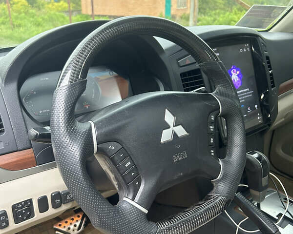 Мицубиси Паджеро Вагон, объемом двигателя 3.8 л и пробегом 330 тыс. км за 10900 $, фото 15 на Automoto.ua