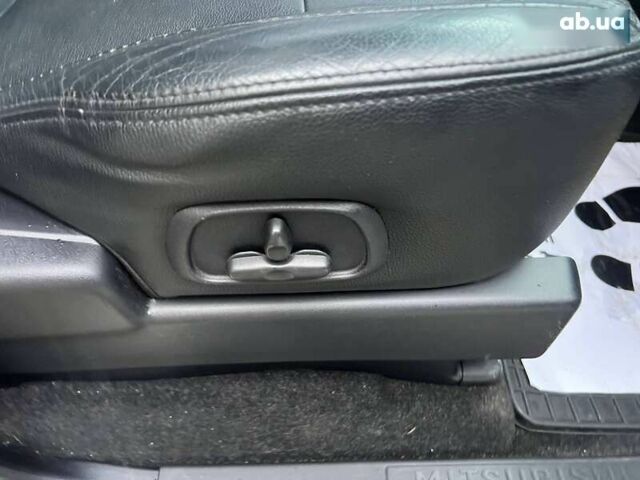 Мицубиси Паджеро Вагон, объемом двигателя 3.2 л и пробегом 146 тыс. км за 19200 $, фото 18 на Automoto.ua