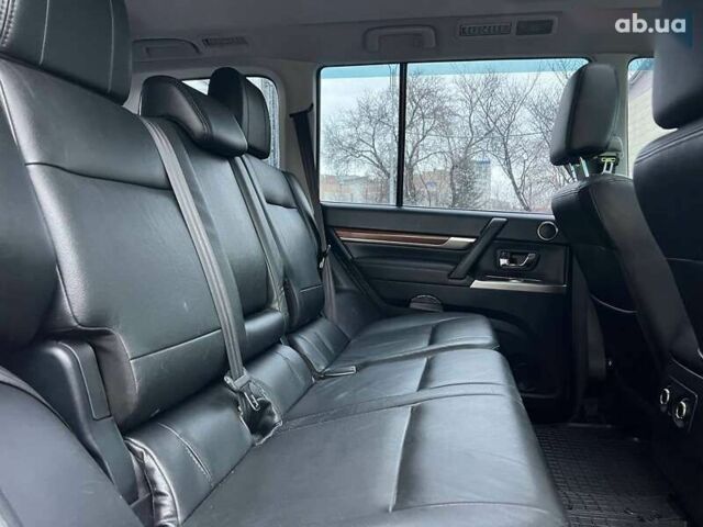 Мицубиси Паджеро Вагон, объемом двигателя 3.2 л и пробегом 146 тыс. км за 19200 $, фото 22 на Automoto.ua