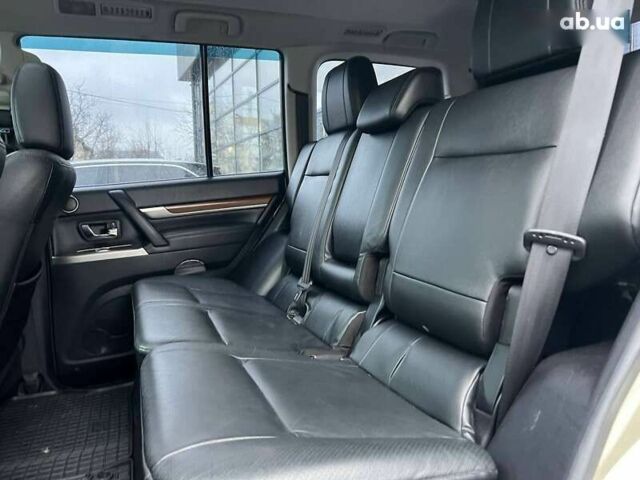 Мицубиси Паджеро Вагон, объемом двигателя 3.2 л и пробегом 146 тыс. км за 19200 $, фото 23 на Automoto.ua