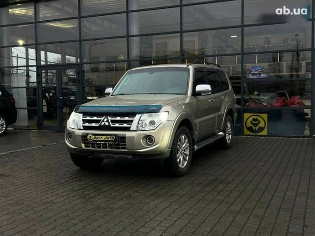 Мицубиси Паджеро Вагон, объемом двигателя 3.2 л и пробегом 146 тыс. км за 19200 $, фото 2 на Automoto.ua
